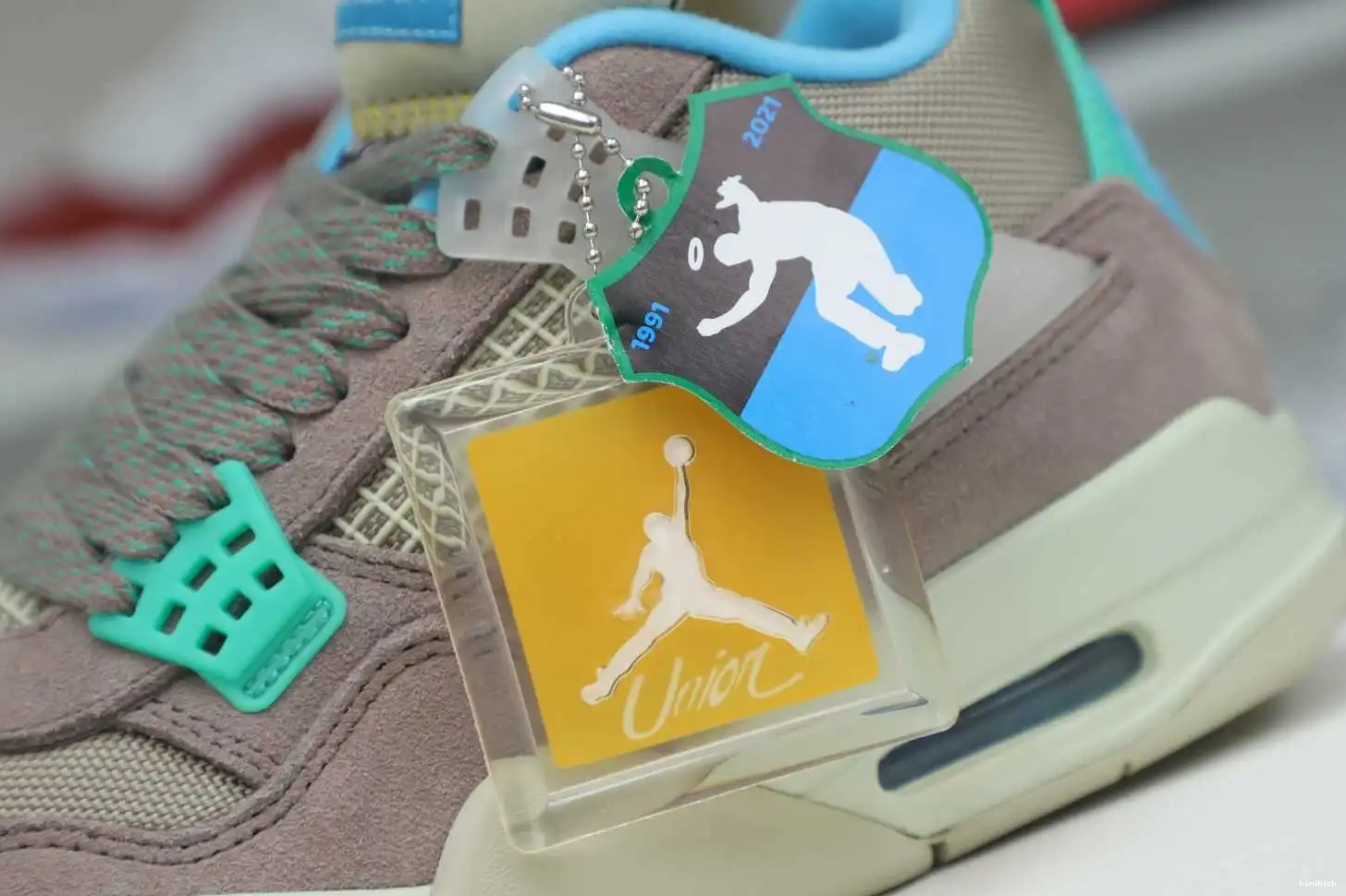 RETRO 'TAUPE Kimikick LA UNION X AIR HAZE' 4 JORDAN 0519